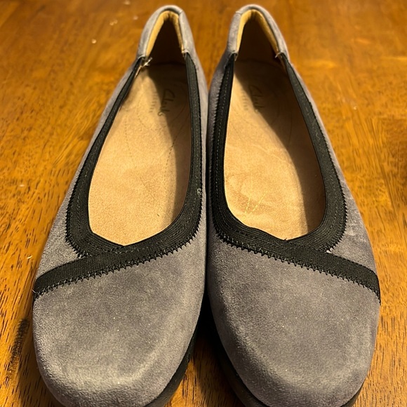 Clarks Shoes - Women’s Clark artisan, Dalen hill, gray and black suede wedge nine medium